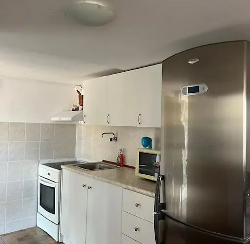 σπίτι σε λόφο με θέα τη θάλασσα * Karystos (Evia)